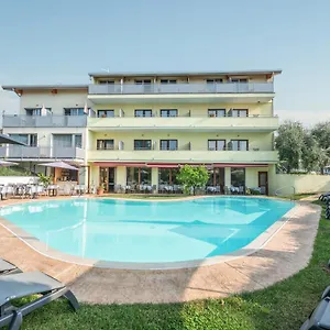 Alessandra Hotel Garda (Verona)